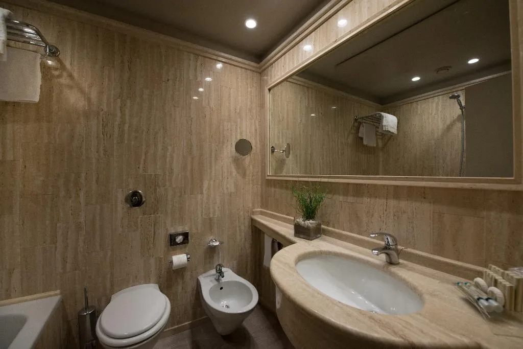 TRIPLE CLASSIC SEA VIEW Room, Grand Hotel Baia Verde, Catania