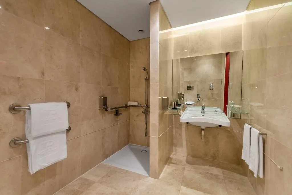 DOUBLE EXECUTIVE Room, Lagoas Park, Lisbon
