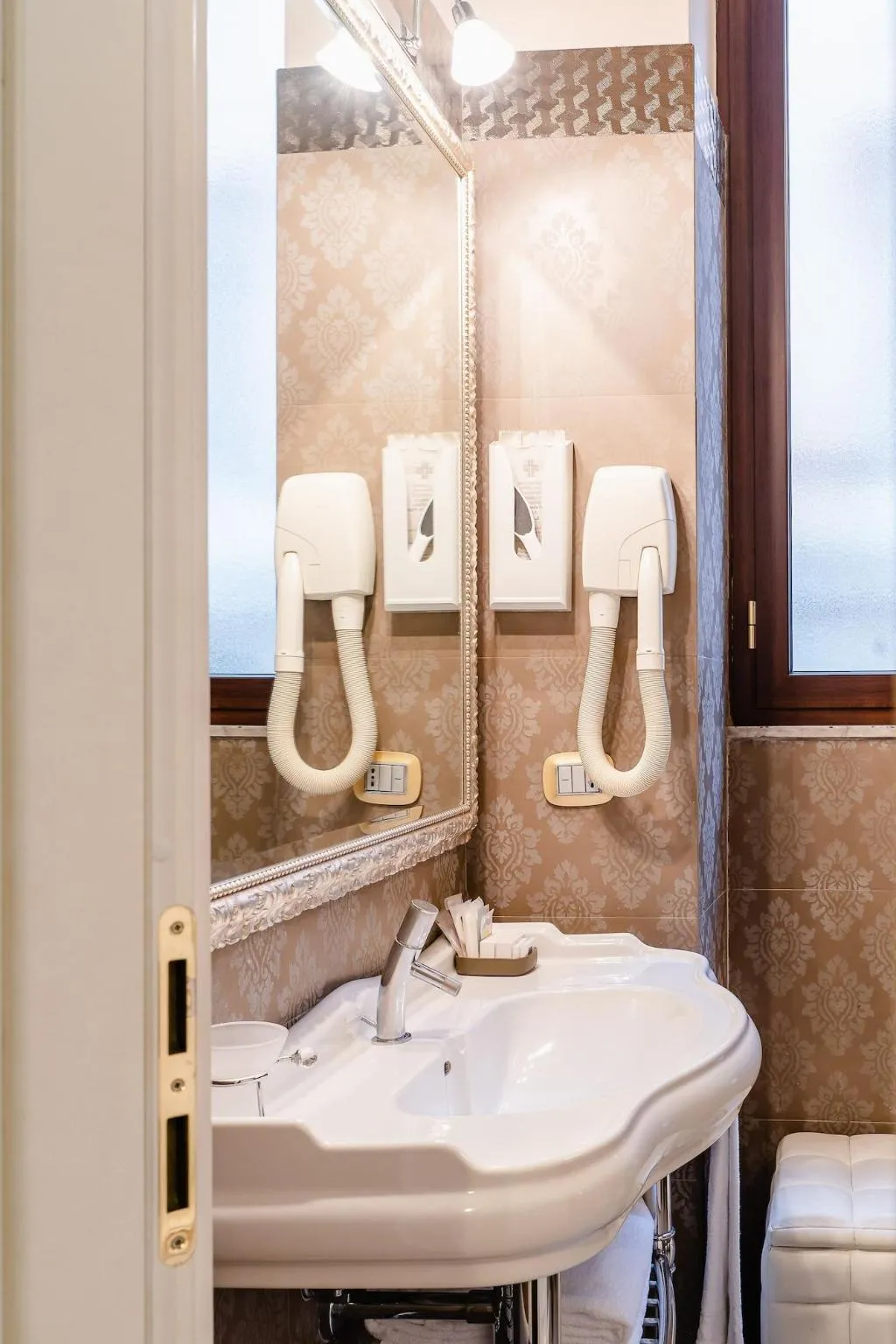 Room, Locanda Del Sole, Rome