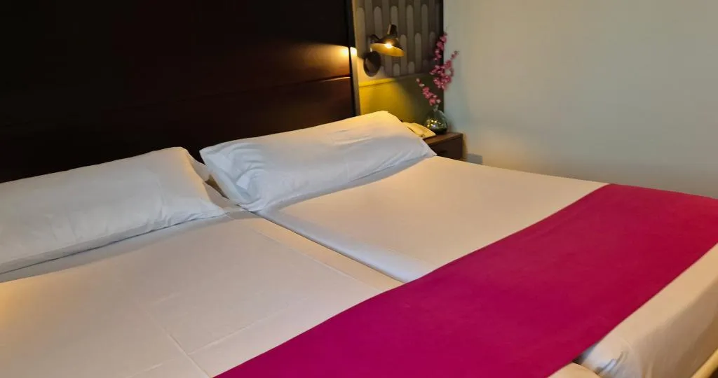 JUNIOR SUITE STANDARD Room, Hotel Vertice Sevilla Aljarafe, Seville