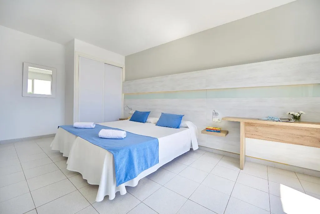 APARTMENT CAPACITY 8 TWO BEDROOMS Room, Gavimar Ariel Chico Club & Resort, Majorca