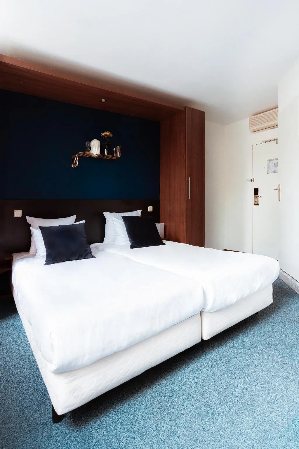 TWIN STANDARD Room, Hotel Beethoven Amsterdam, Amsterdam