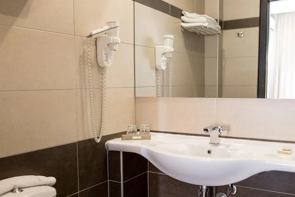 DOUBLE ECONOMY Room, Areos, Athens