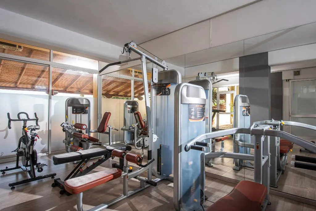 Sports and Entertainment, Alexander House, Crete