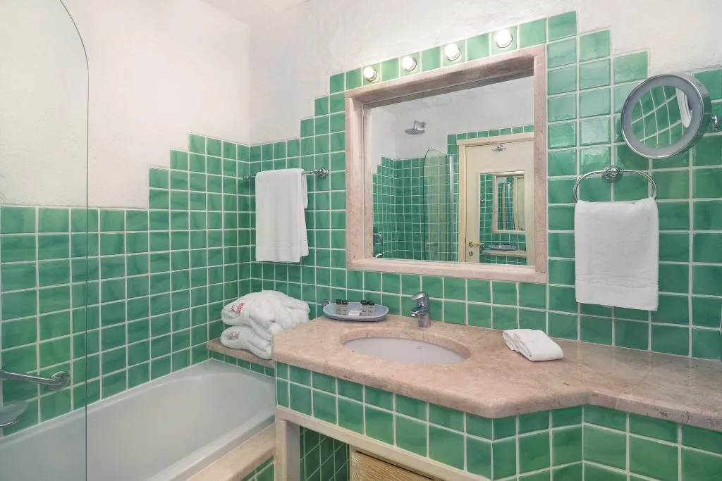 DOUBLE INNER-KING SIZE BED Room, Cervo, Olbia