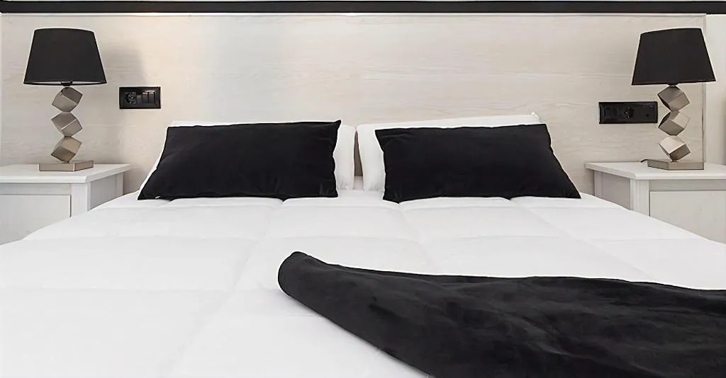 Room, Hostal Gran Via 63 Rooms, Madrid