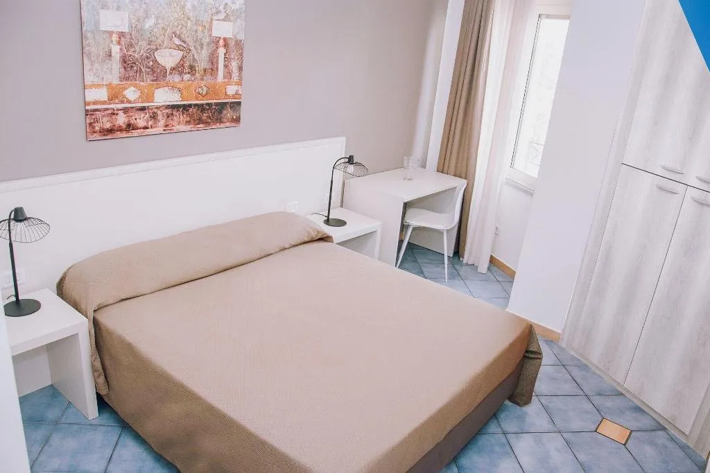 Room, Hotel Piccolo Sogno, Naples