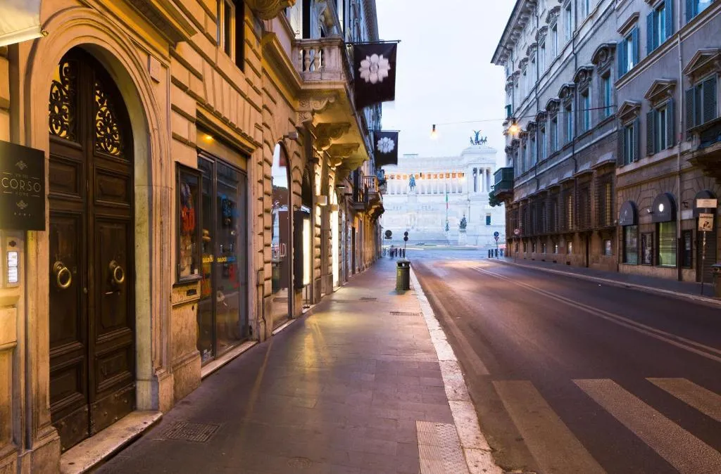 General view, Via Del Corso Home, Rome