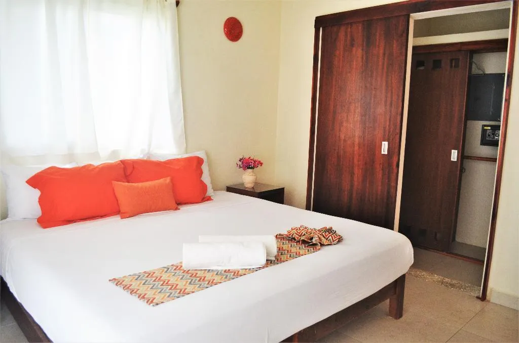 FAMILY ROOM CITY VIEW Room, Arrecifes Suites, Cancun Area
