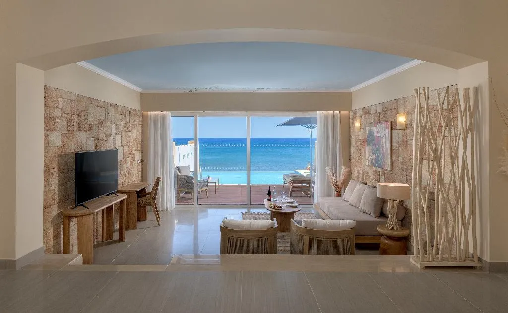 SUITE BEACH FRONT Room, Atrium Prestige Thalasso Spa Resort & Villas, Rhodes