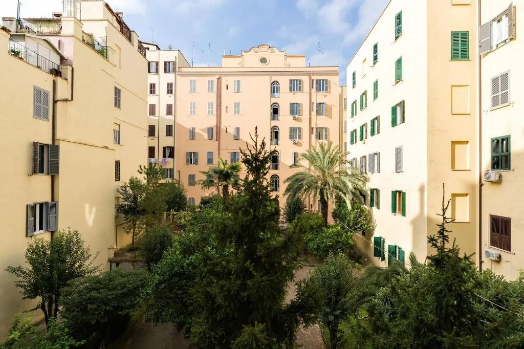 General view, Do Domus, Naples