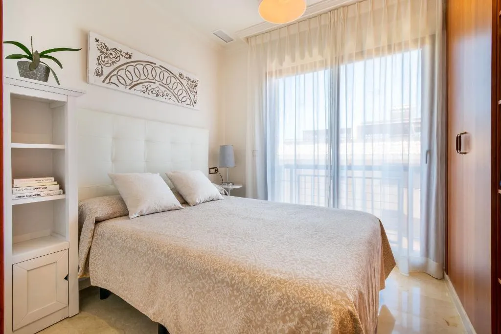 APARTMENT CAPACITY 6 THREE BEDROOM Room, Albir Confort Avenida Apartamentos, Costa Blanca