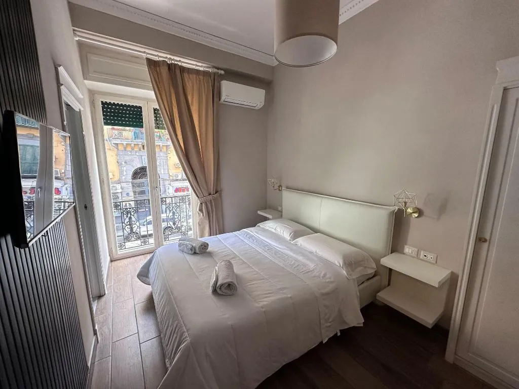 Room, Parthenope Rooms, Naples