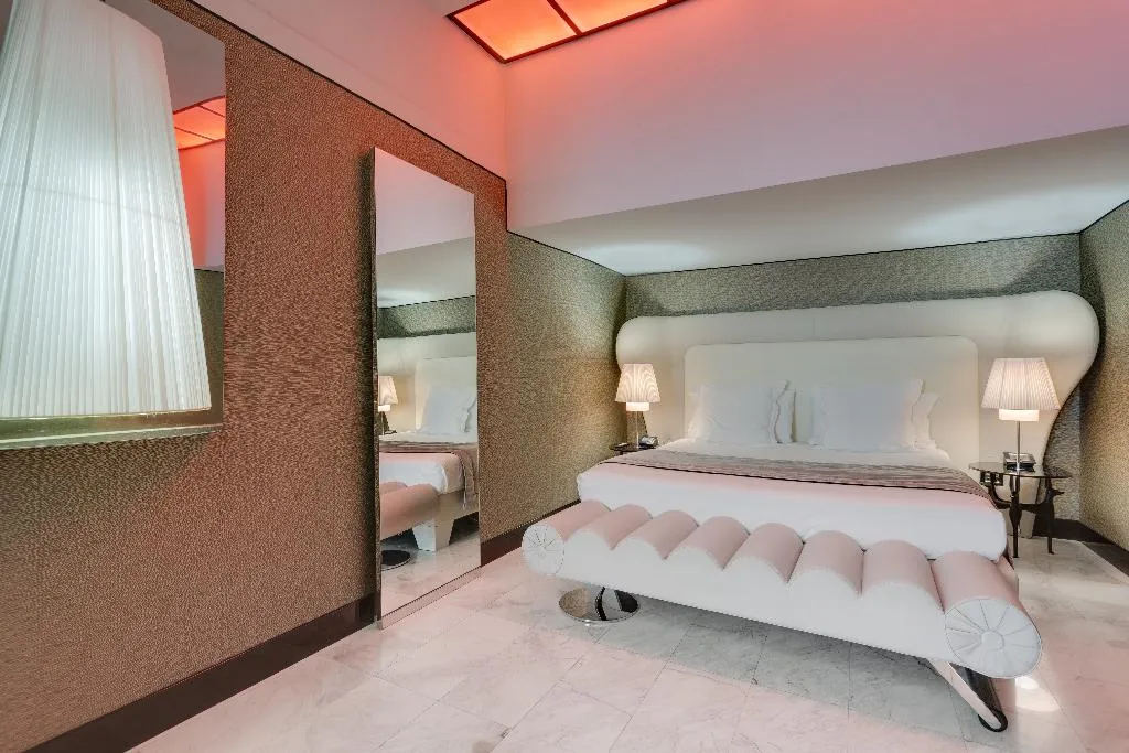JUNIOR SUITE STANDARD Room, Grand Hotel Palace Rome, Rome