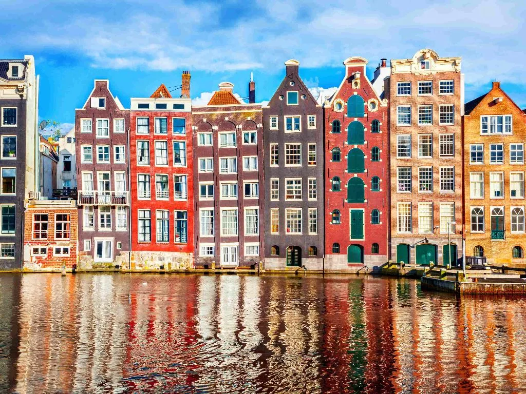Sports and Entertainment, Movenpick Hotel Amsterdam City Centre, Amsterdam