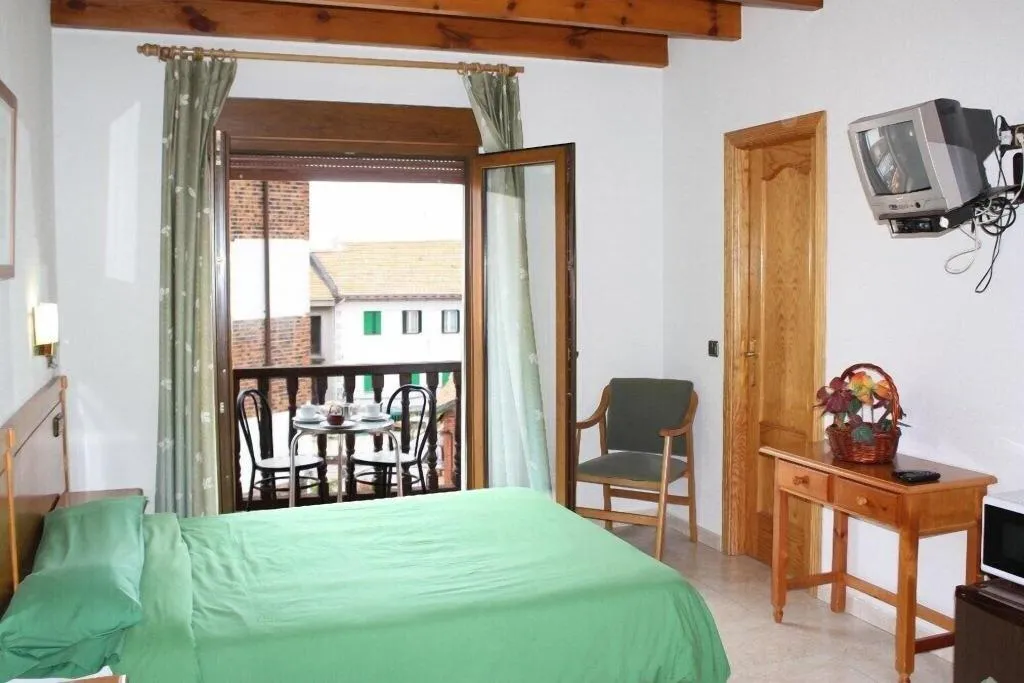 Room, Hostal La Maya, Madrid