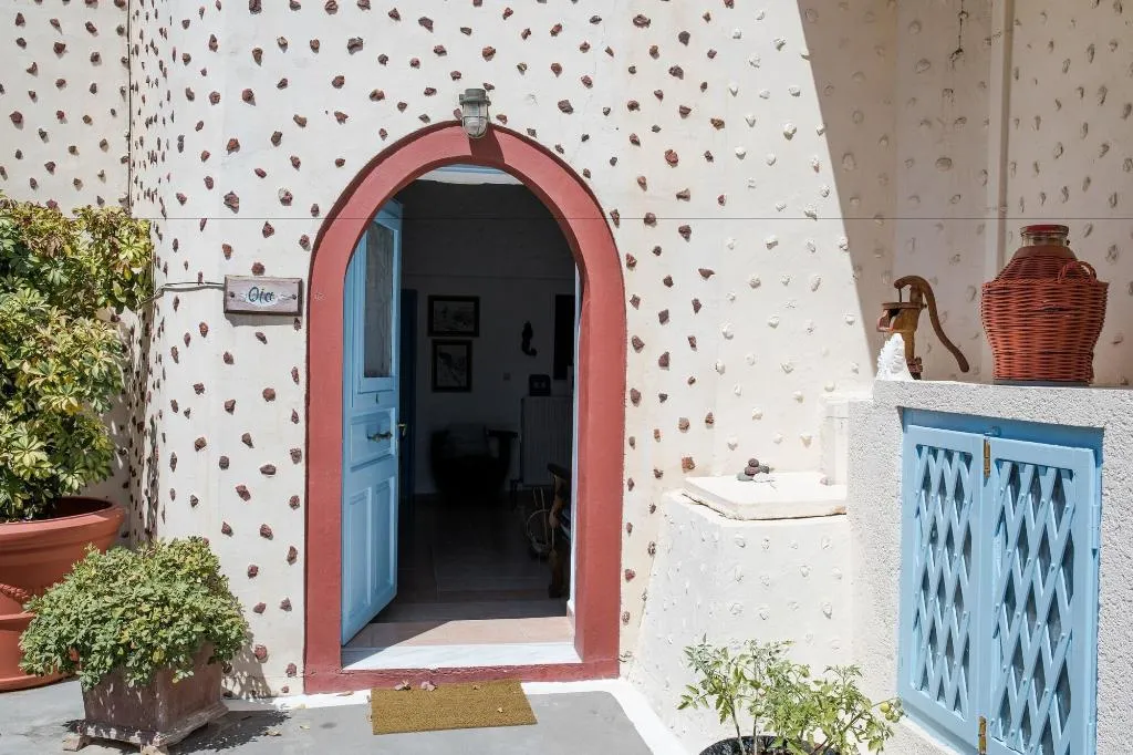 Room, Canava Santino, Santorini