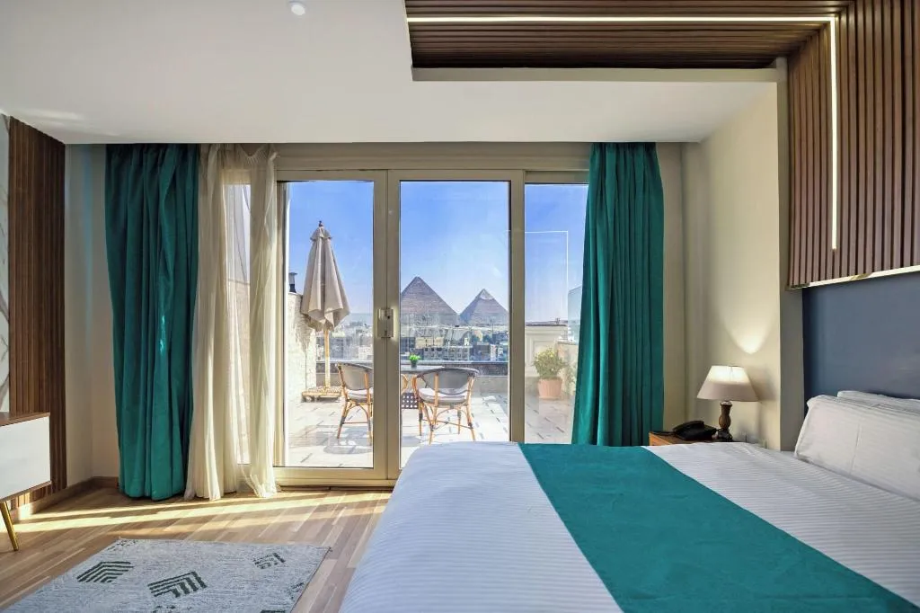 Room, Pyramids Yard Hotel, Cairo