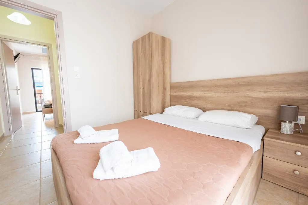 QUADRUPLE STANDARD Room, Milonas House Apartments, Halkidiki