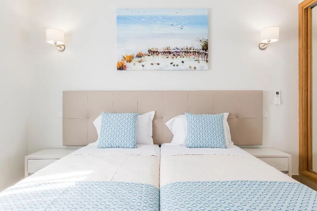 APARTMENT TWO BEDROOMS Room, Lakeside Country Club, Algarve