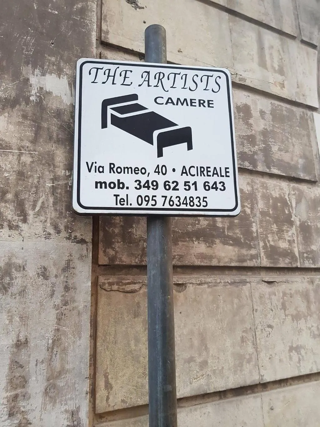Room, The Artists, Palermo