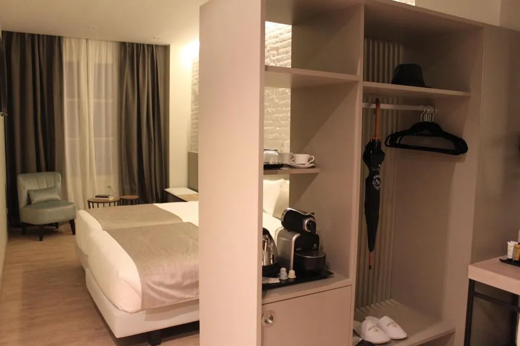 Room, Hotel Well And Come, Barcelona