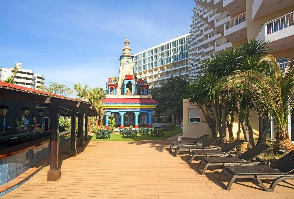 Terrace, Sol Katmandu Park & Resort, Majorca
