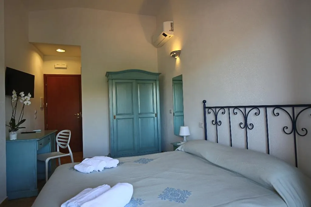 Room, La Smeraldina Resort, Olbia