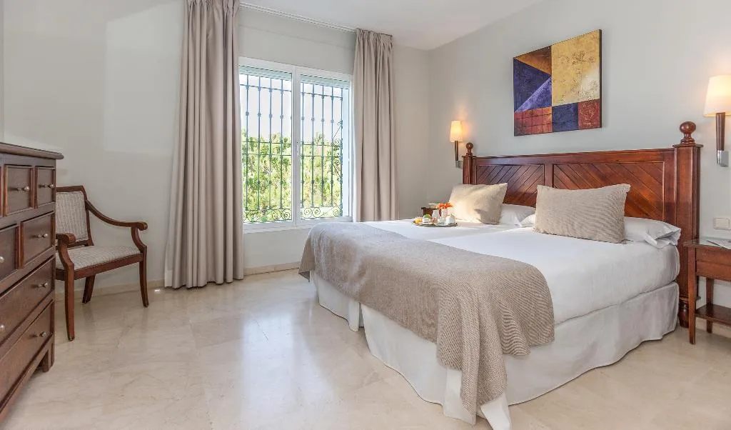 APARTMENT THREE BEDROOMS Room, Ona Alanda Club Marbella, Costa Del Sol