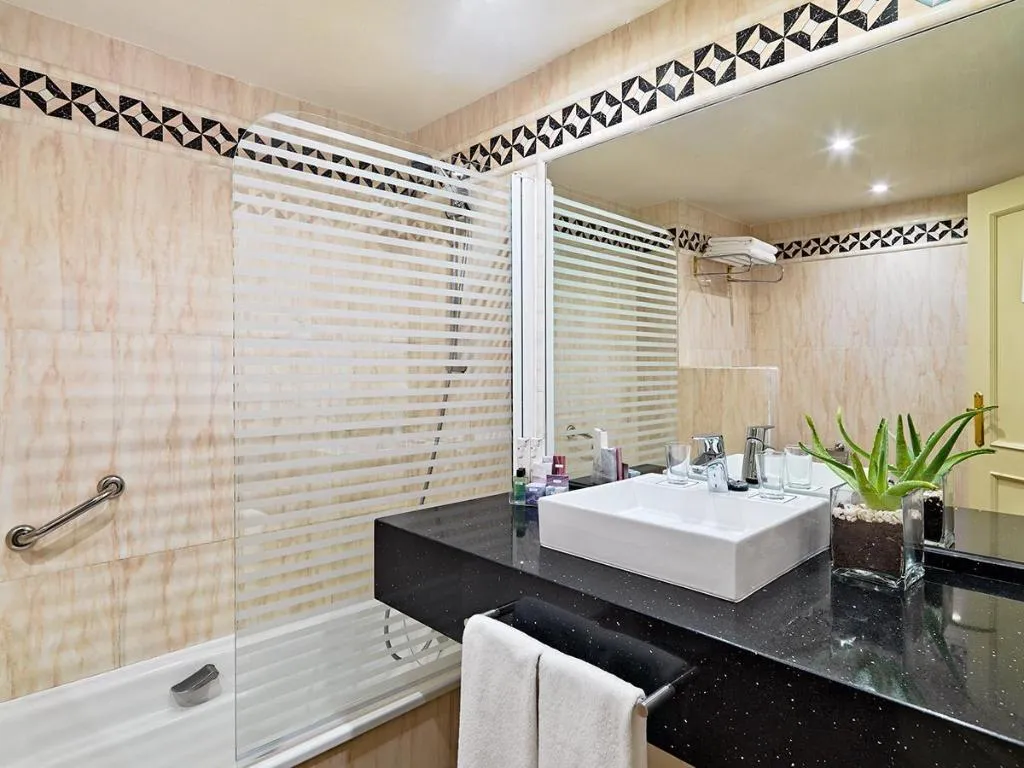Room, H10 Conquistador, Tenerife