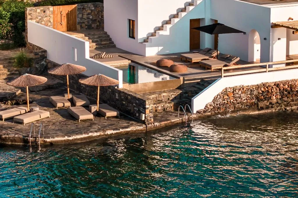 VILLA WITH PRIVATE POOL Room, Minos Beach Art Hotel, a Member of Design Hotels, Crete