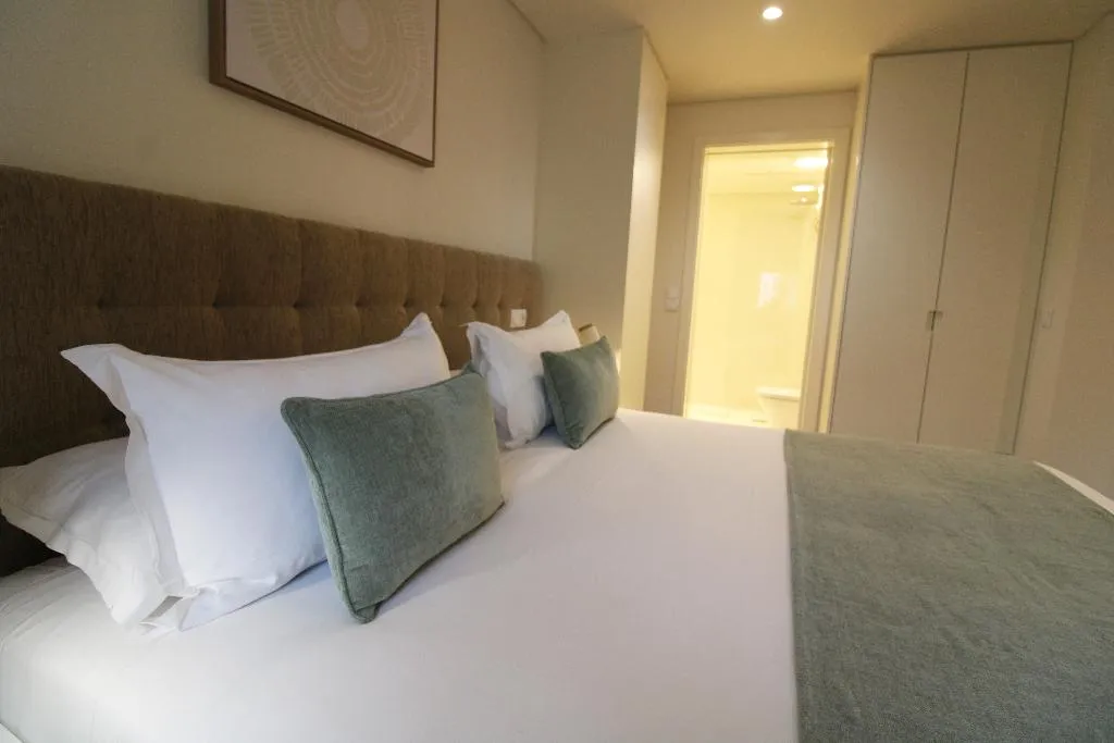 STUDIO KING SIZE BED Room, Rossio Garden Suites, Lisbon