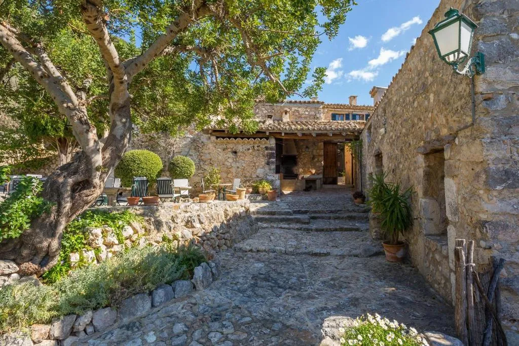 General view, Finca Hotel Es Castell, Majorca