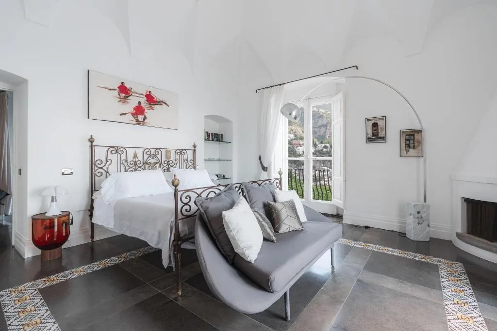 SUITE SEA VIEW KING BED Room, Villa Magia, Naples