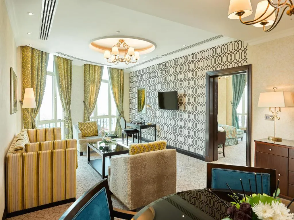 SUITE PREMIUM Room, Kempinski Palace Cairo, Cairo