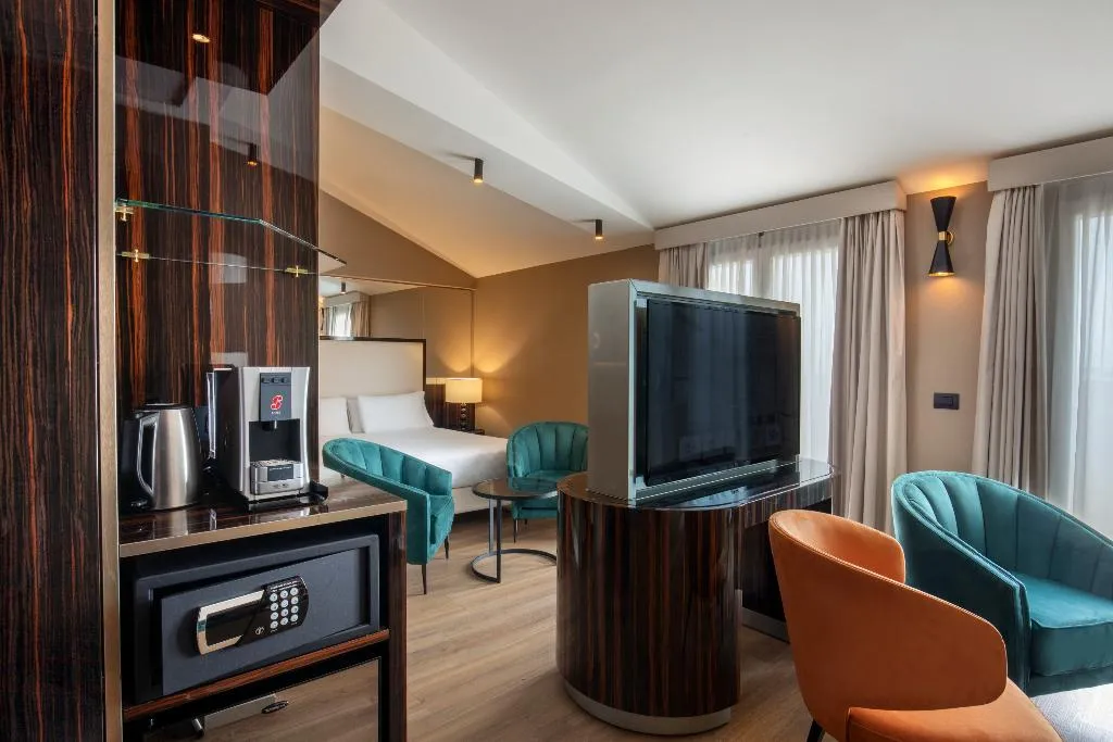 JUNIOR SUITE CLASSIC Room, St. Martin, Rome