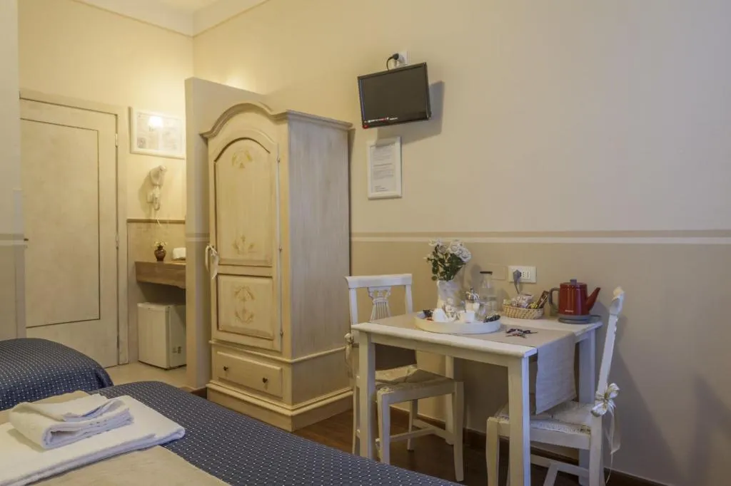 Room, Soggiorno Pezzati Daniela, Florence