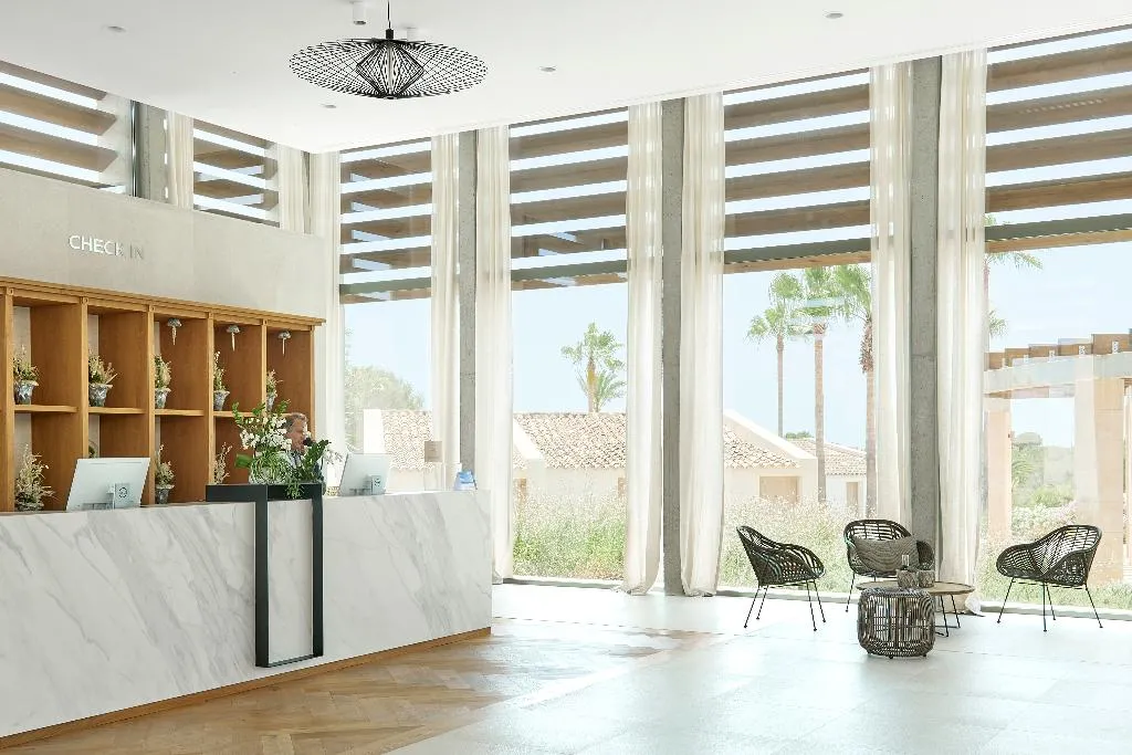 Lobby, Iberostar Waves Cala Domingos, Majorca
