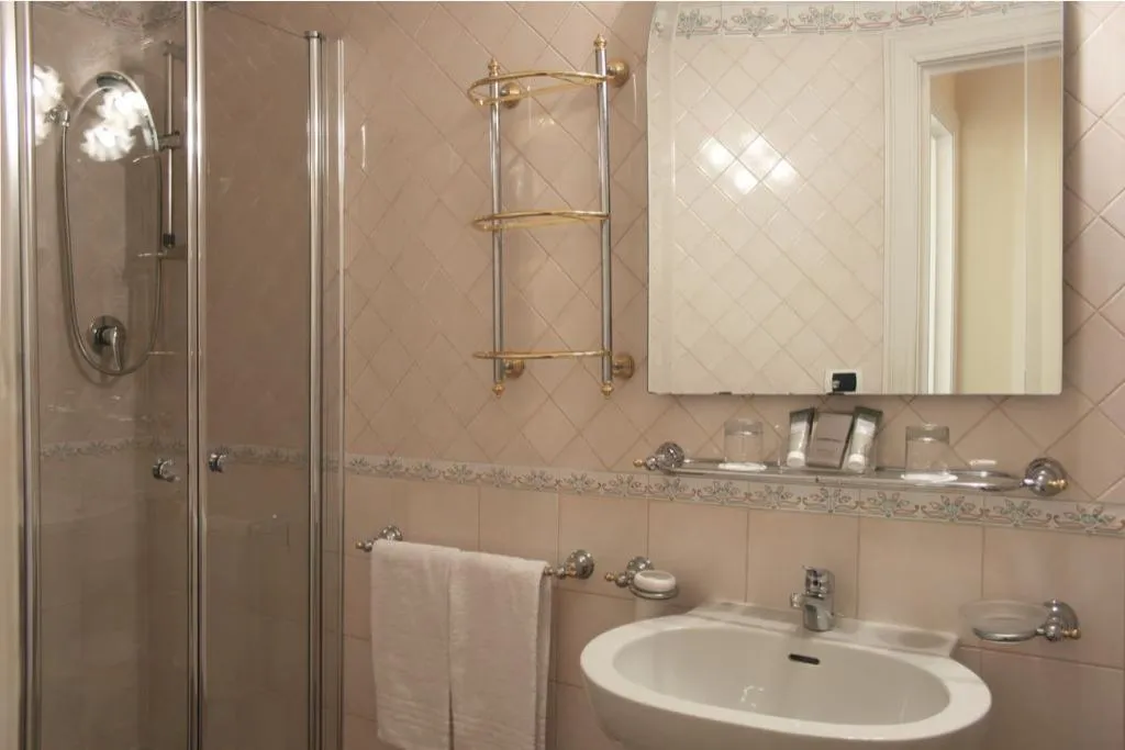 TWIN SUPERIOR Room, C-hotels De Rose, Florence