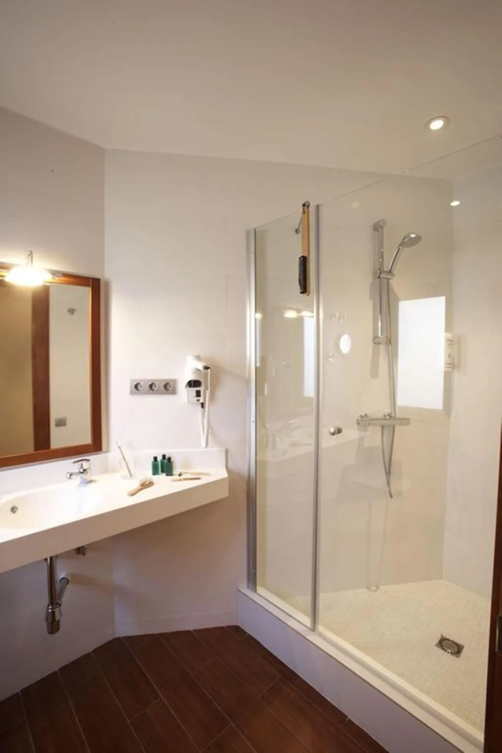 APARTMENT STANDARD Room, Madanis Apartamentos Turisticos, Barcelona