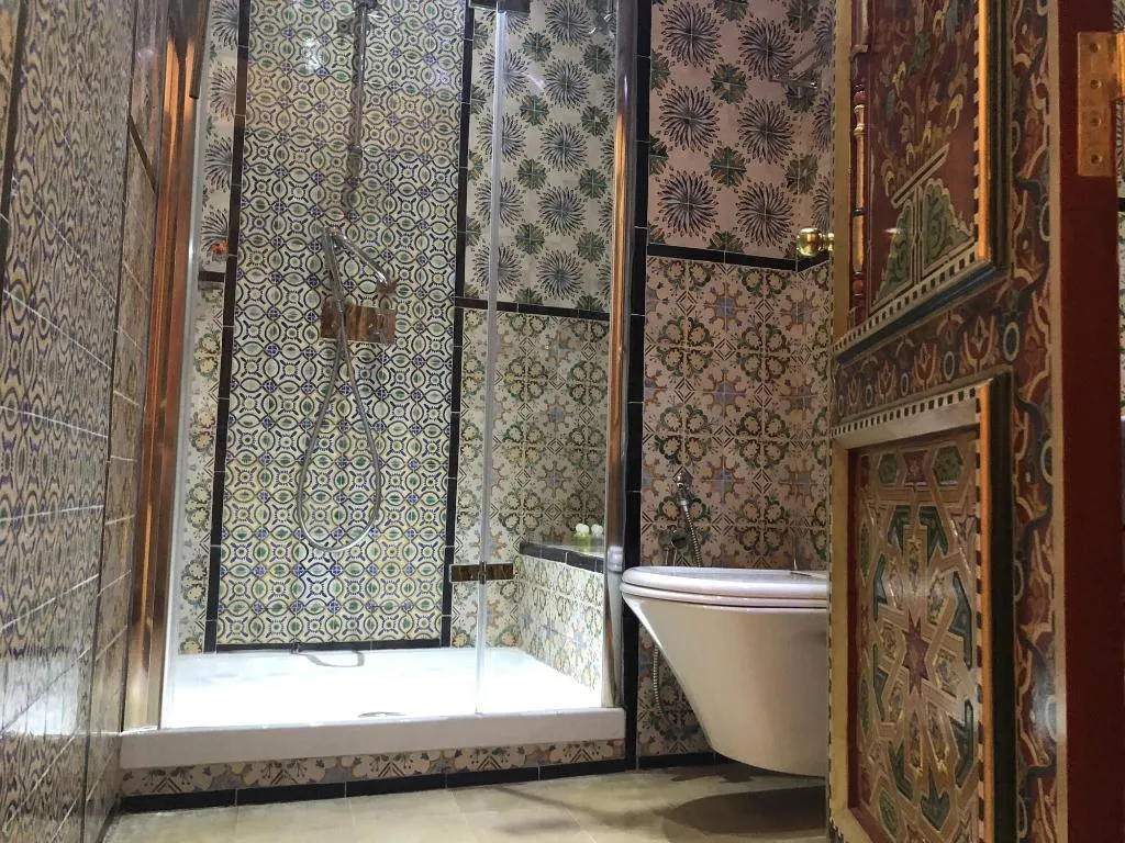 Room, Royal Victoria, Tunisia