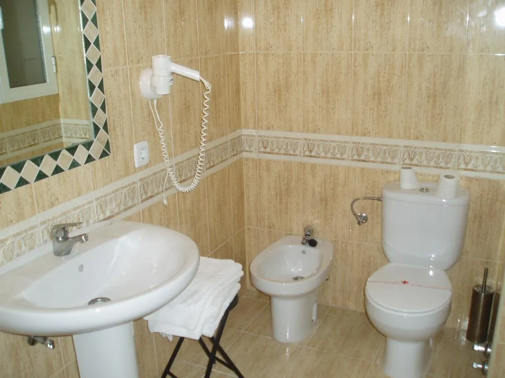 DOUBLE STANDARD Room, Manzanares, Madrid