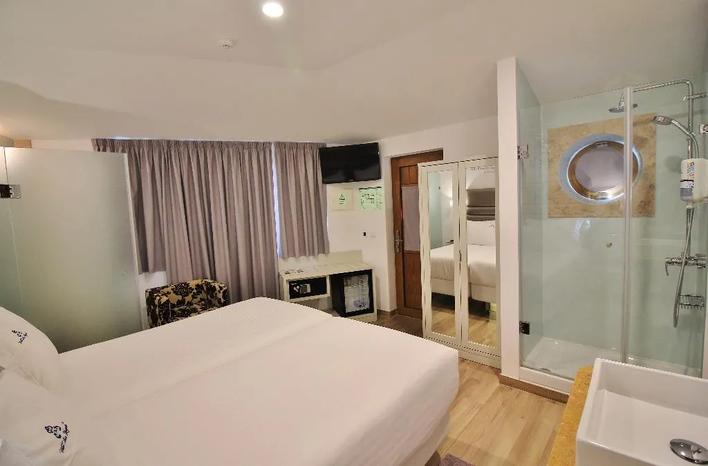 TWIN WITH TERRACE Room, Villa Ana Margarida Hotel, Lisbon