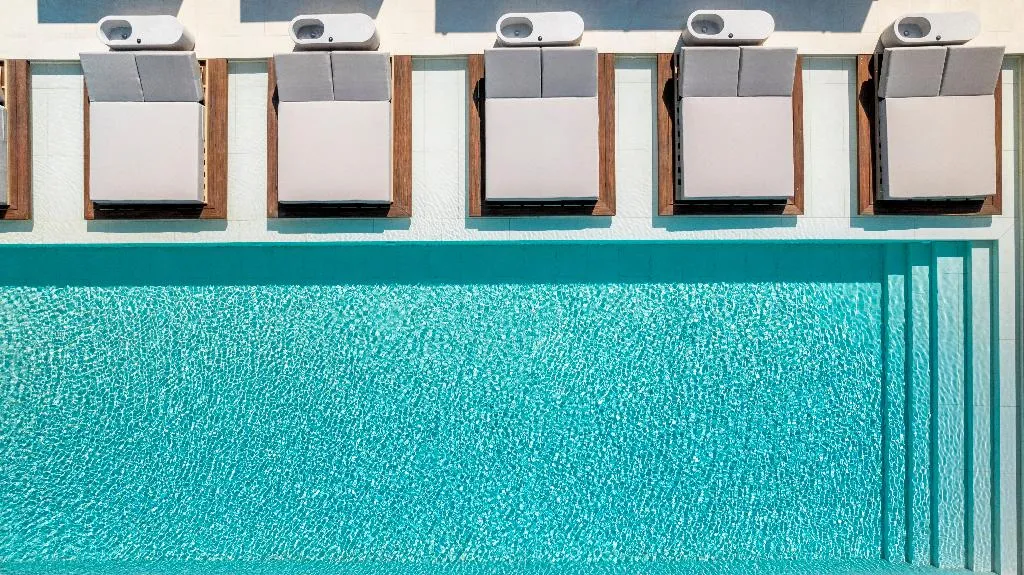 Pool, The Londoner Hotel St. Julians, Malta