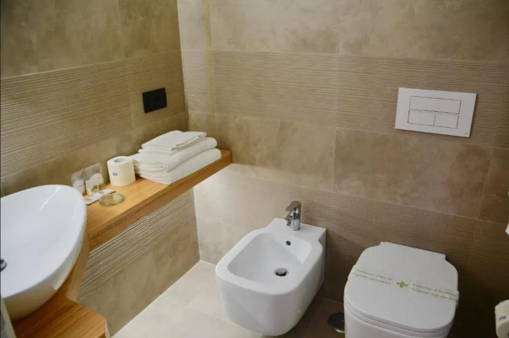 TRIPLE DELUXE Room, Giotto Flavia, Rome
