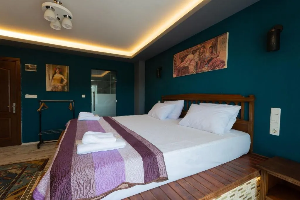 Room, Rebetika Boutique, Izmir