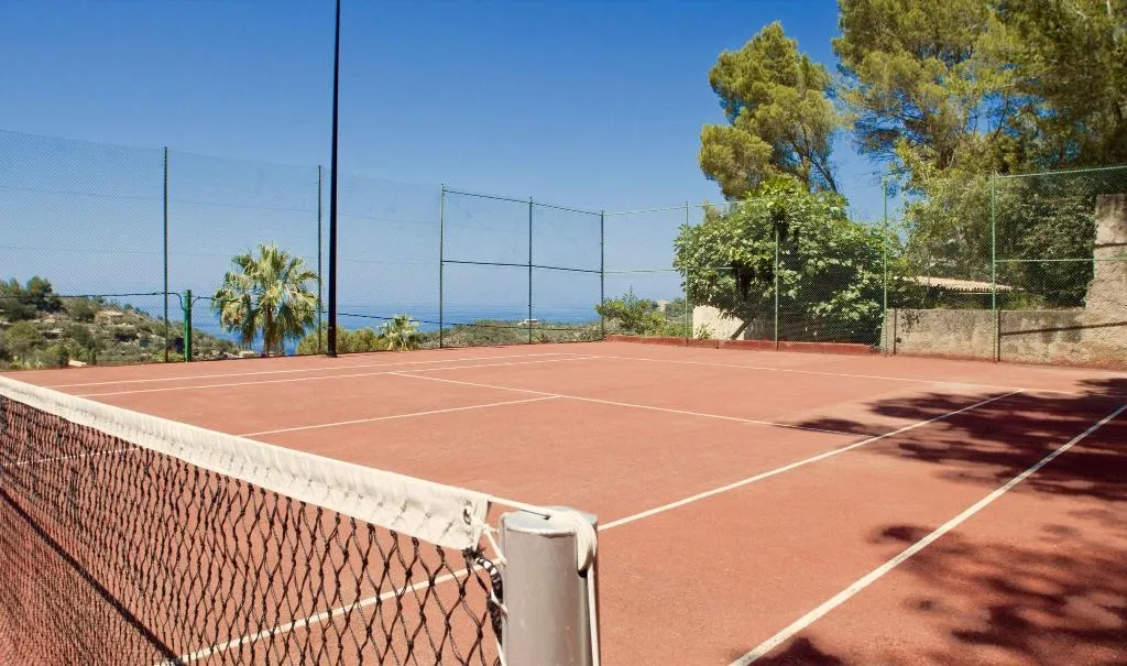 Sports and Entertainment, Es Moli, Majorca