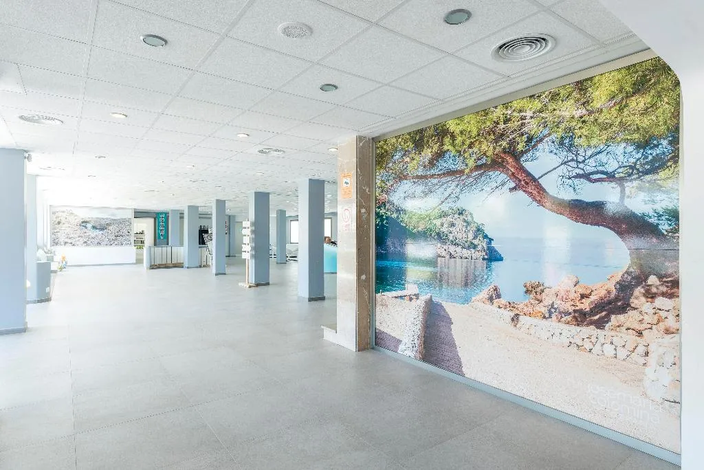 Lobby, Nura Boreal, Majorca