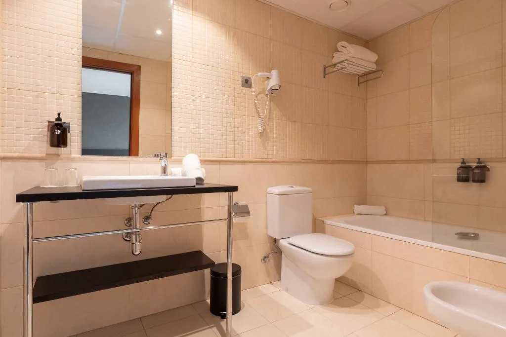 Double or Twin STANDARD Room, Hotel Sant Just, Barcelona