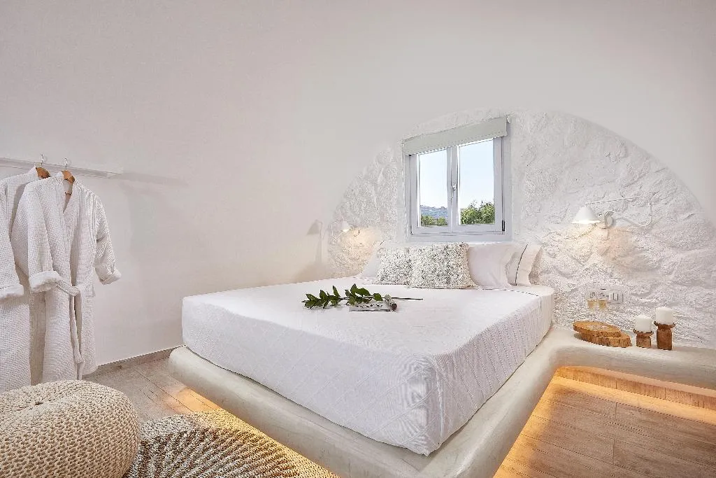 FAMILY ROOM SEA VIEW Room, Petri Suites, Santorini
